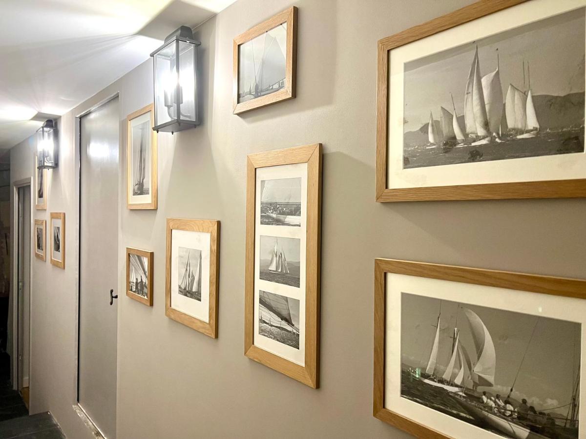 Les Petits Volets 2 Bed & Breakfast อองทีบส์ ภายนอก รูปภาพ